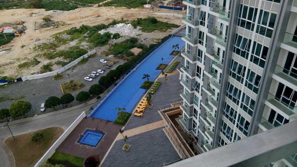 Mactan Newtown Condo Lapu-Lapu City Buitenkant foto