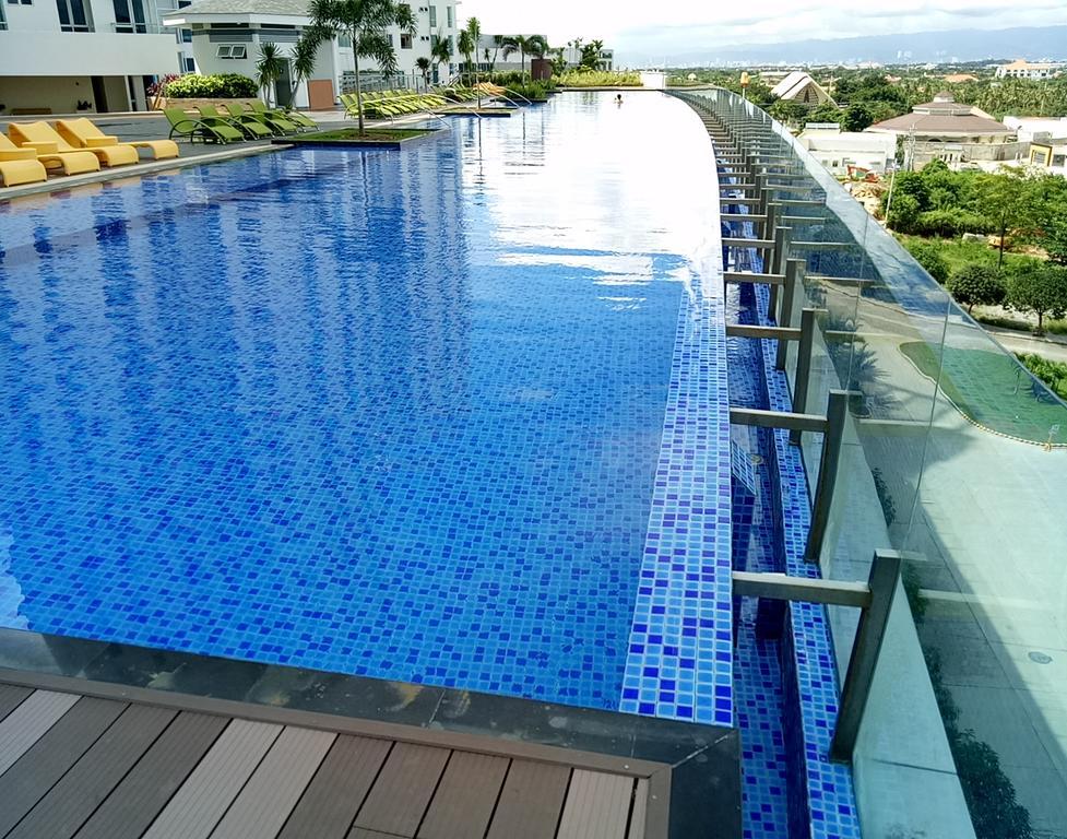 Mactan Newtown Condo Lapu-Lapu City Buitenkant foto
