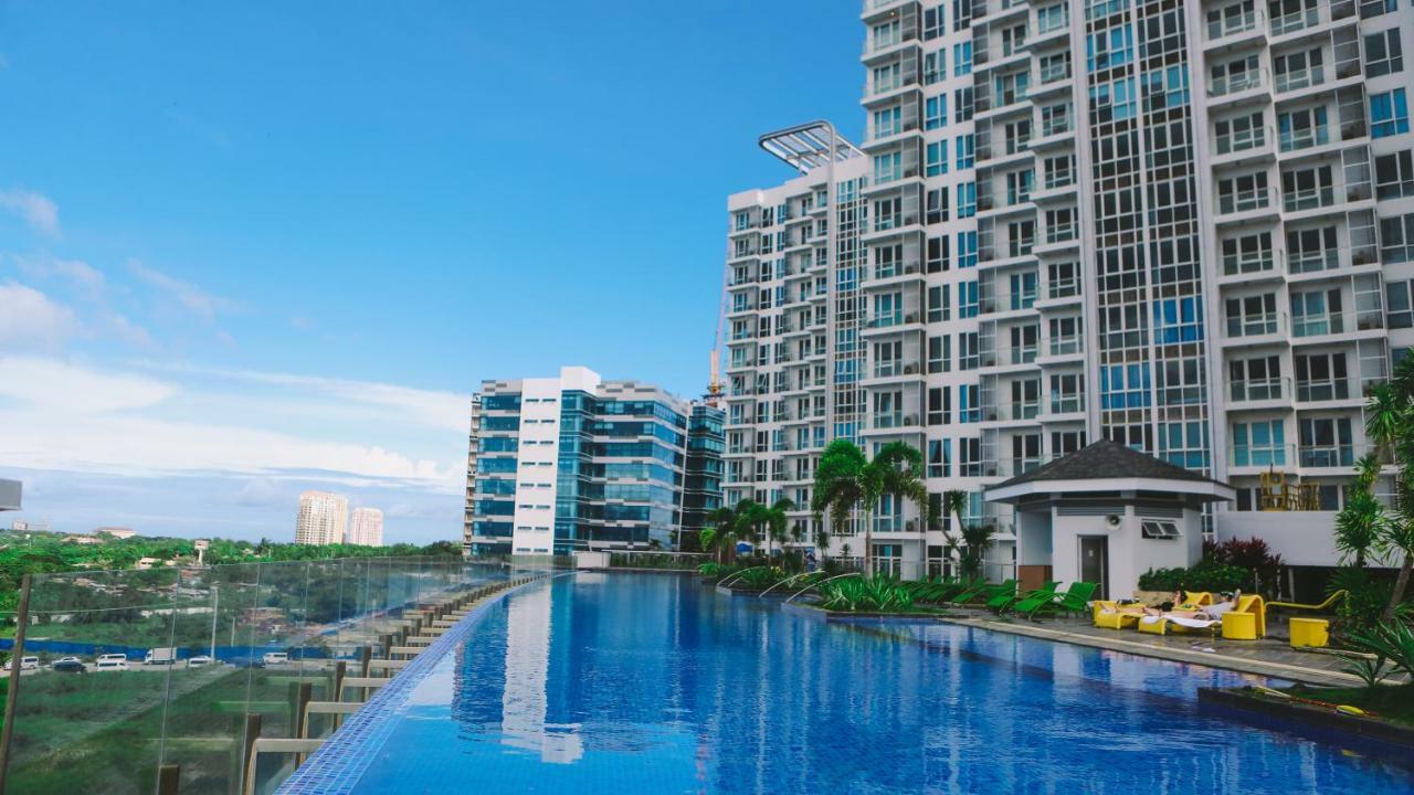 Mactan Newtown Boulevard Lapu-Lapu City Buitenkant foto